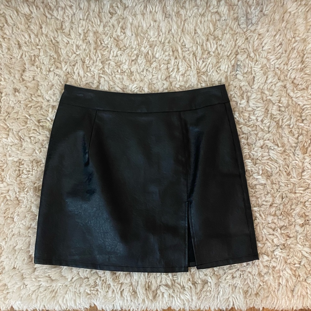 Leather skirt